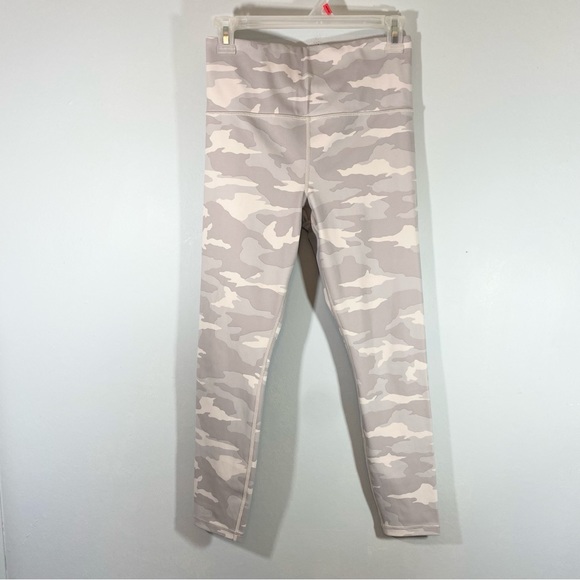Athleta High Rise Elation Camo 7/8 Tight Leggings Tights in Taupe White sz S - Picture 3 of 13